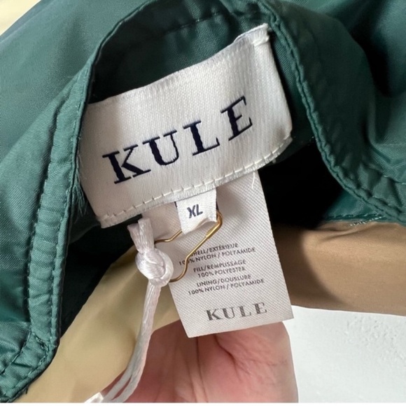 KULE Chandler Vest Patchwork Colorblock Puffer Vest
Size X Large
NWT - Picture 7 of 7